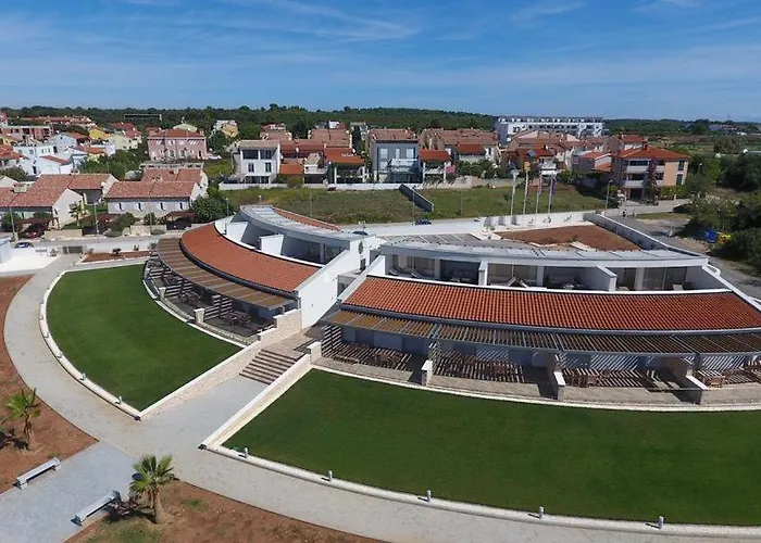 Plavo Nebo Istra ميدولين