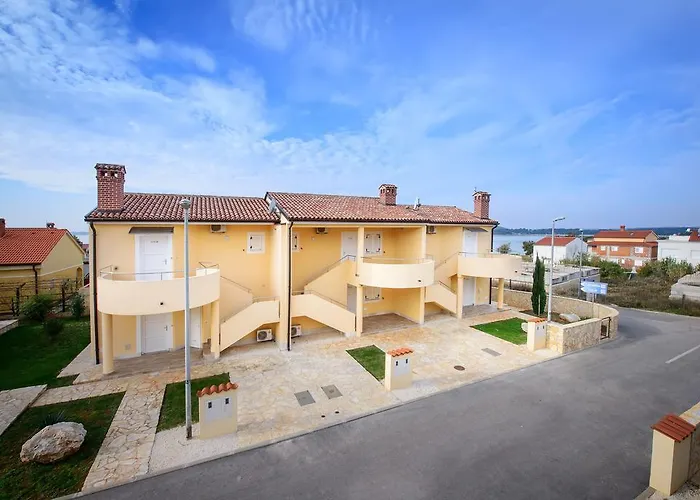 Plavo Nebo Istra ميدولين